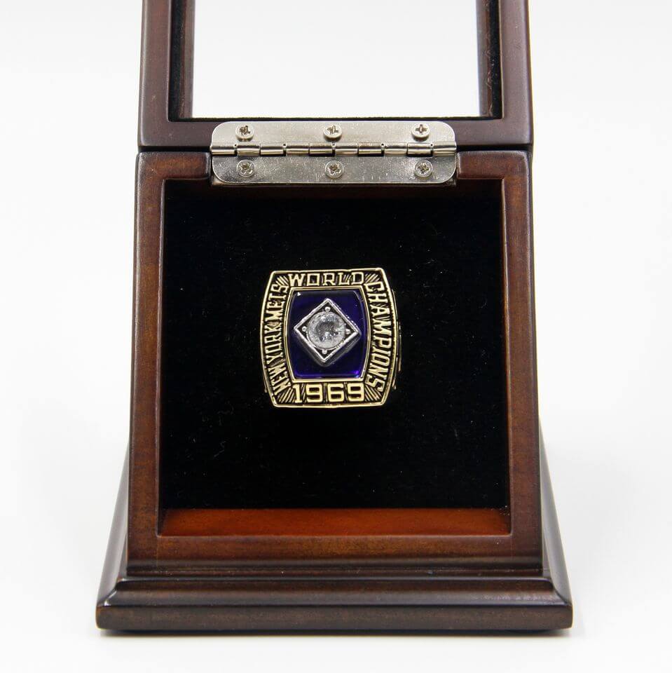 MLB 1969 New York Mets World Series Championship Replica Ring