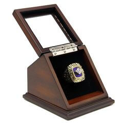 MLB 1986 New York Mets World Series Championship Replica Fan Ring with Wooden Display Case