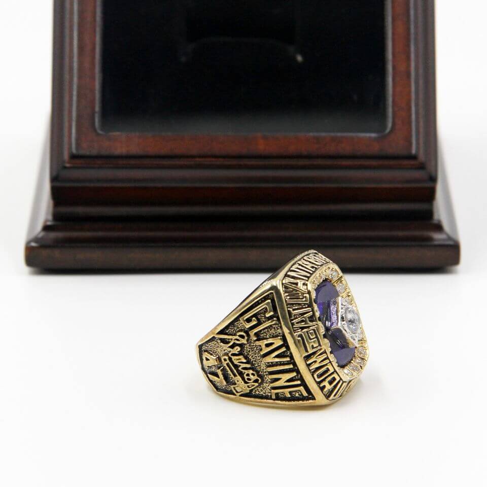 MLB 1995 Atlanta Braves World Series Championship Replica Ring