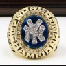 MLB 1998 New York Yankees World Series Championship Replica Fan Ring with Wooden Display Case