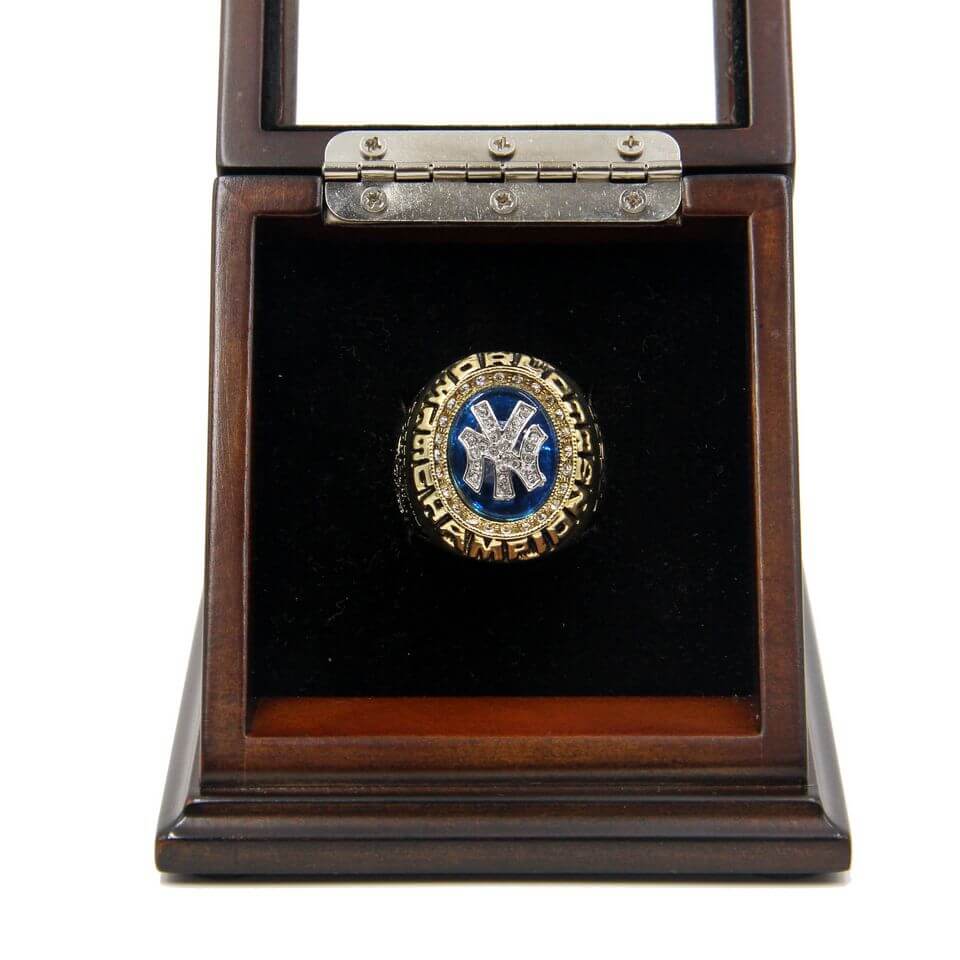 World Series Ring Collecting Guide, Buying Replicas, Ring History, Gallery