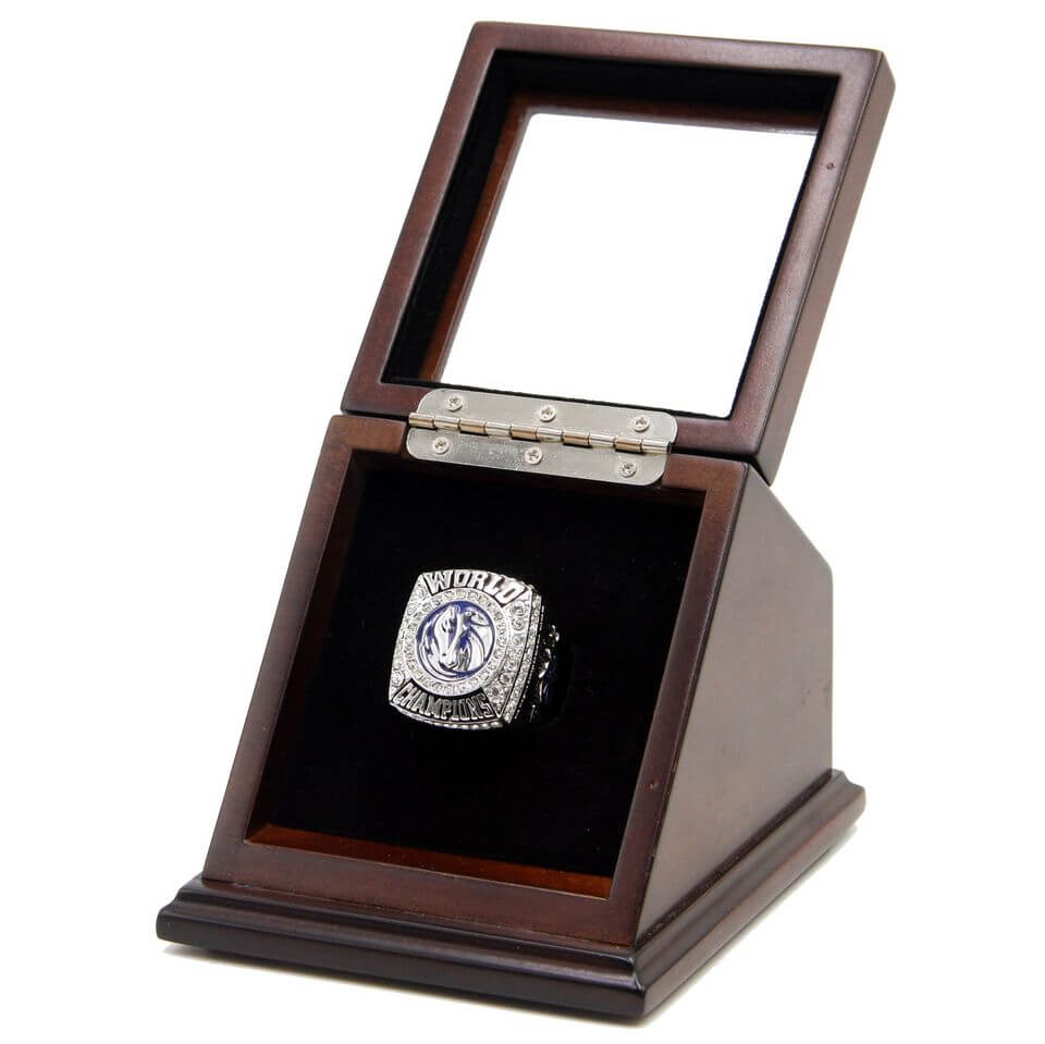 Dallas Mavericks Championship Ring with logo