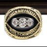 NFL 1967 Super Bowl II Green Bay Packers Championship Replica Fan Ring with Wooden Display Case