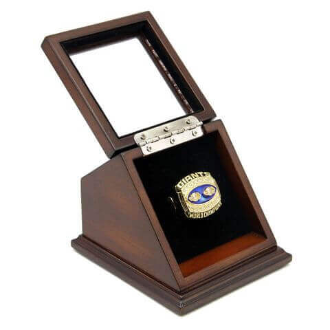 NFL 1990 Super Bowl XXV New York Giants Championship Replica Fan Ring with Wooden Display Case