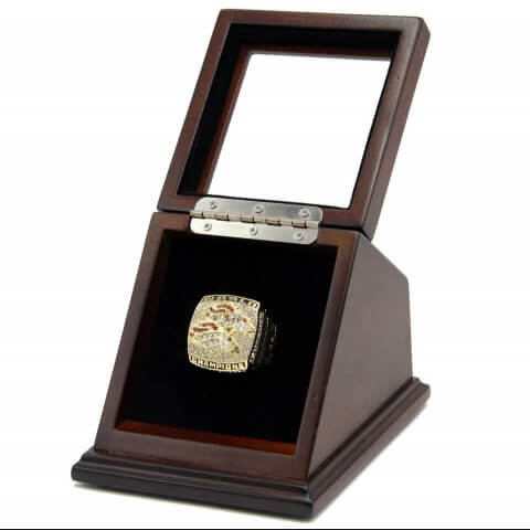 NFL 1998 Super Bowl XXXIII Denver Broncos 18K Gold-Plated Championship Replica Fan Ring with Wooden Display Case