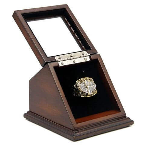 NFL 2002 Super Bowl XXXVII Tampa Bay Buccaneers Championship Replica Fan Ring with Wooden Display Case