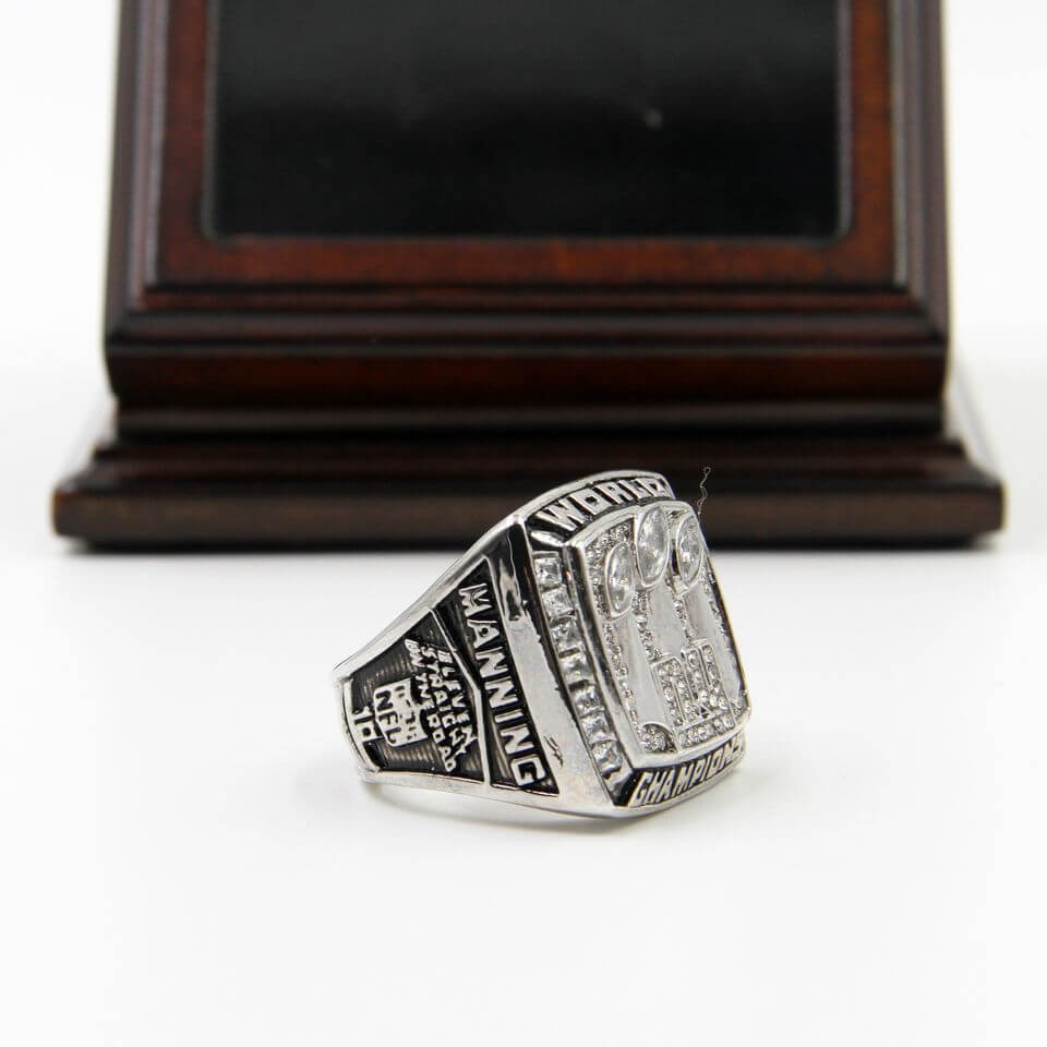 eli manning championship rings