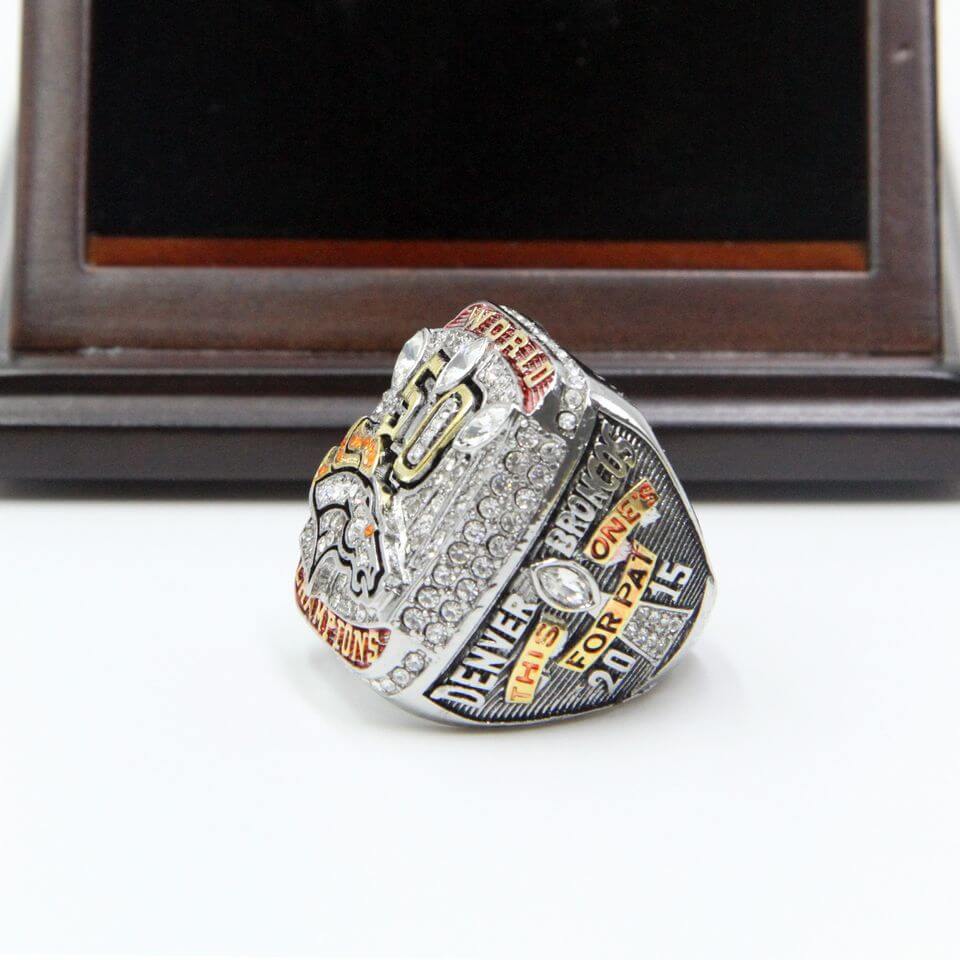 NFL 2015 Super Bowl L50 Denver Broncos Championship Replica Ring Von
Miller NFL 2015 Super Bowl L50 Denver Broncos Championship Replica Ring Von
Miller