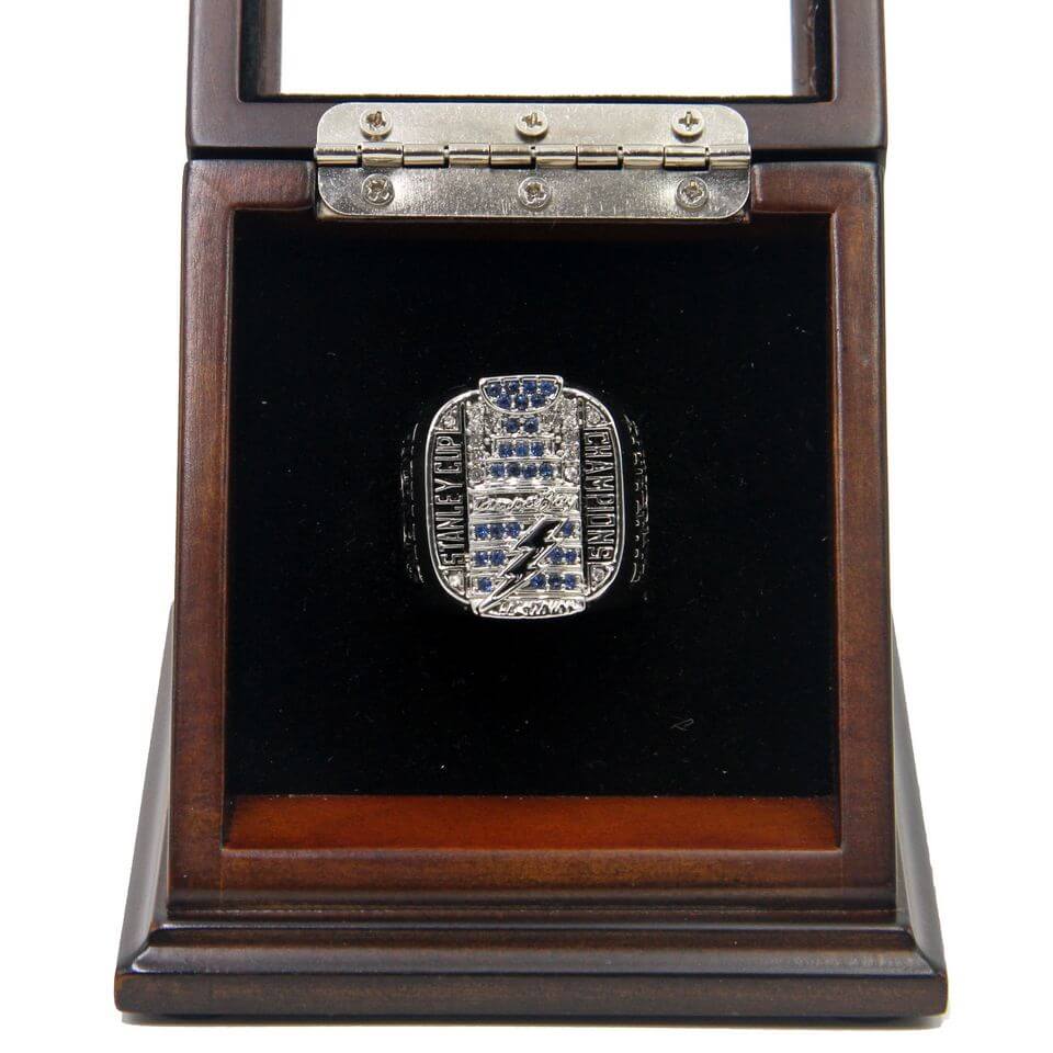 2004 TAMPA BAY LIGHTNING STANLEY CUP CHAMPIONSHIP RING - STAFFER - Buy and  Sell Championship Rings