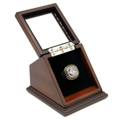 NFL 1985 Super Bowl XX Chicago Bears Championship Replica Fan Ring with Wooden Display Case 